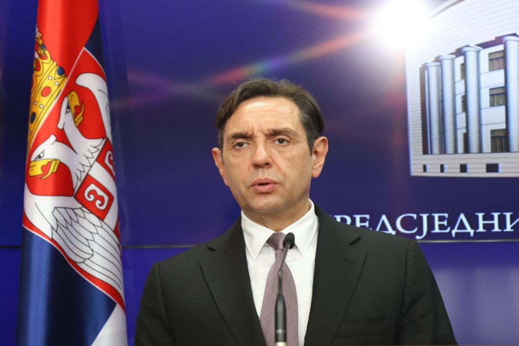 Vulin: Ne možete prijetiti hapšenjem Dodika i misliti da će proći bez reakcije Srbije