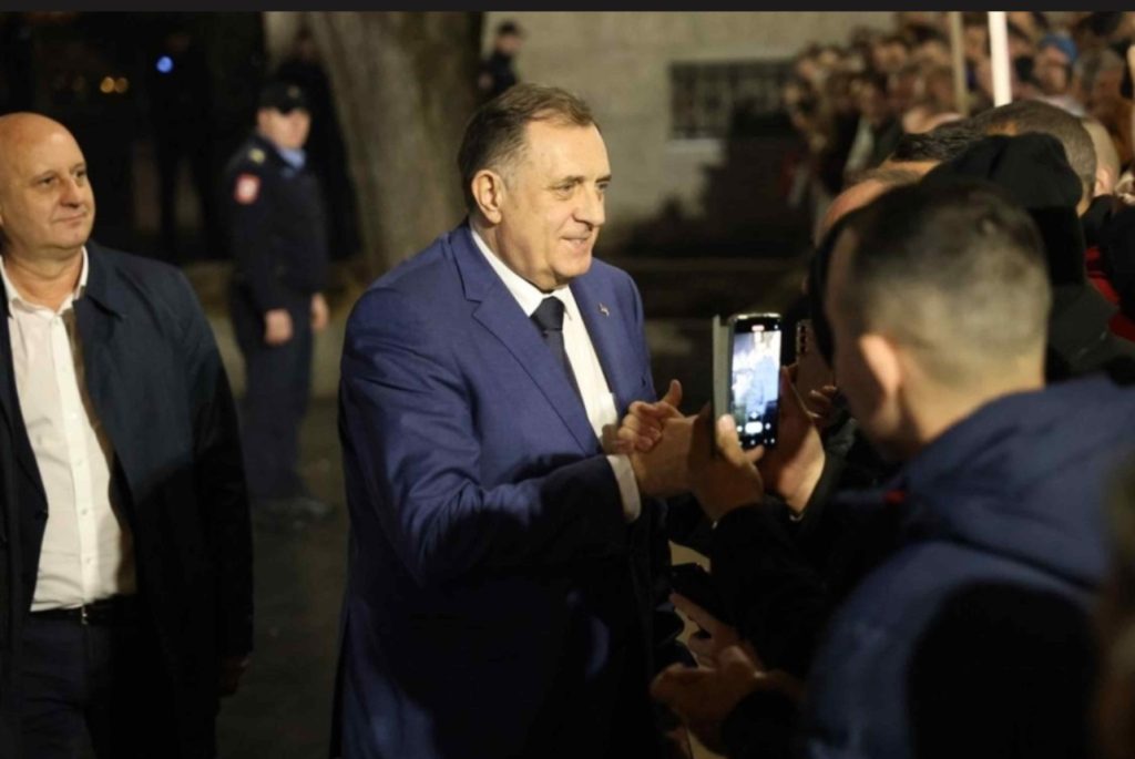HRVATSKI MEDIJI NAJAVLJUJU FINANSIJSKI SLOM BOSNE I HERCEGOVINE: “RS napravila dug od milijardu eura, HEP traži 100 miliona!”
