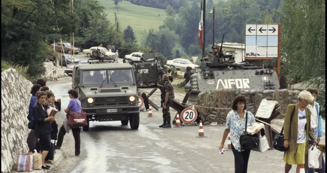 W-1182476-1235 "U BiH je stiglo 60.000 naoružanih vojnika spremnih da pucaju, ali napravljena je greška"