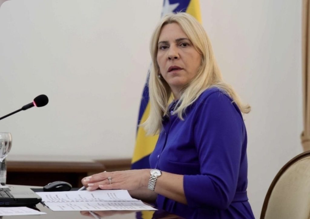 „VIDI SE DA STE GODINAMA UČILI OD BEDNIKA VUČIĆA…“: Oštra reakcije iz Srbije, nakon istupa Željke Cvijanović.