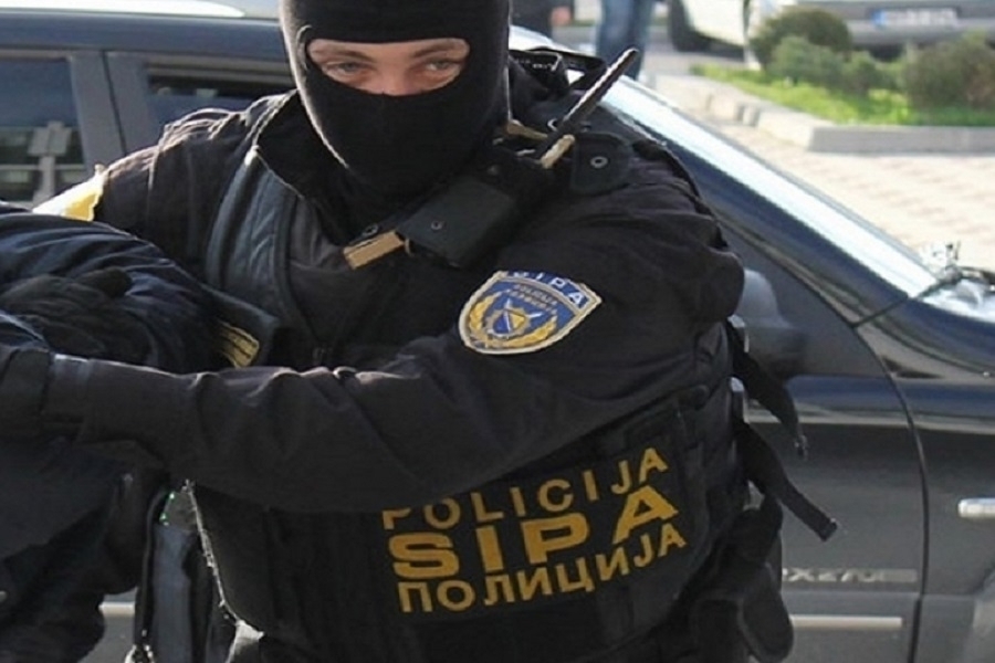 NOVO HAPŠENJE: Kod političara pronađena droga, evo šta se desilo BRZA AKCIJA PRIPADNIKA SIPA-e: Pretresi i hapšenja na više lokacija, na licu mjesta ponađeno...