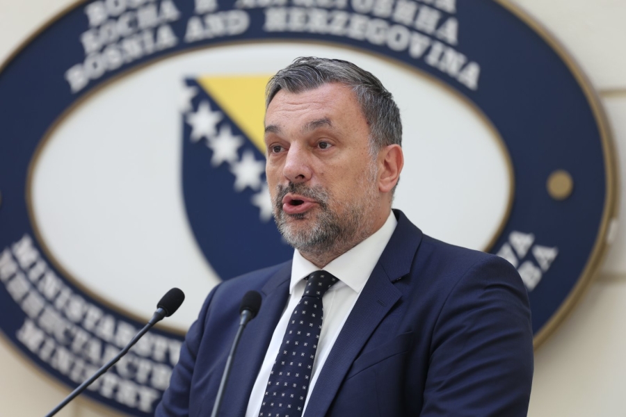 KONAKOVIĆ POSLAO JASNU PORUKU BEOGRADU:Protjerao dvojicu službenika Srbije, imaju 48 sati…