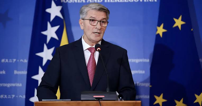 Mehmedović reagovao na vojnu vježbu Srbije kod Perućca i pozvao institucije BiH na pojašnjenje