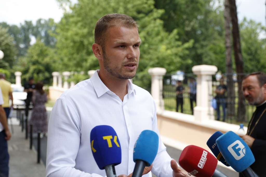 STANIVUKOVIĆ POSLAO ŠOKANTNU PORUKU DODIKU: „Taj stari…“
