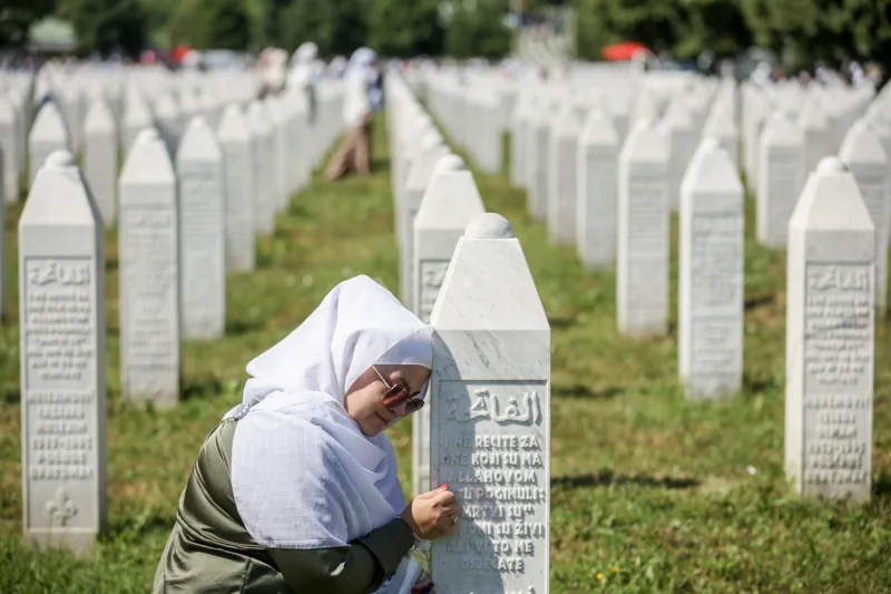 Zašto policijska čizma MUP-a RS nikad ne smije kročiti u Memorijalni centar Srebrenica – Potočari: Detalji će vas šokirati!